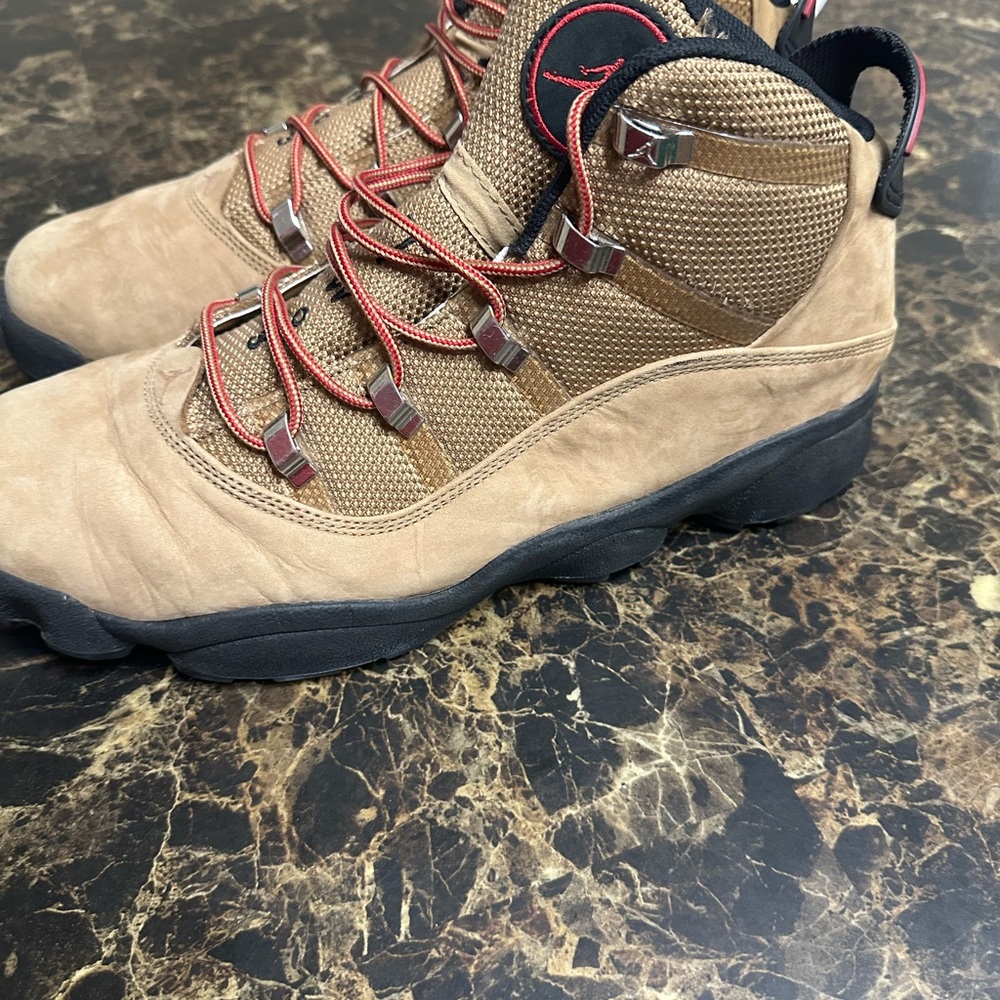 Jordan winterized 6 wings.new with light flaws